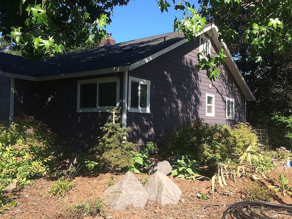 2nd image of 18868 Central Point Rd
