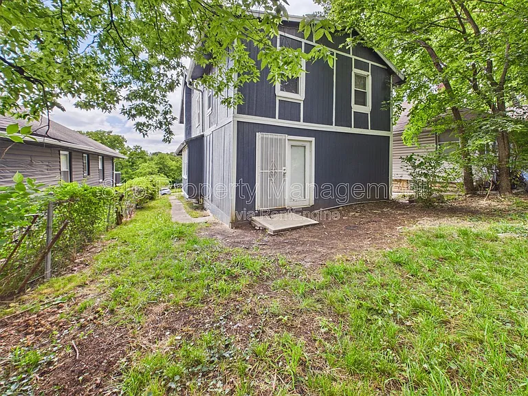 4417 Wayne Ave — Photo 29