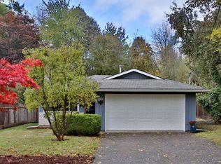 8329 SW 33rd Ave, Portland, OR 97219