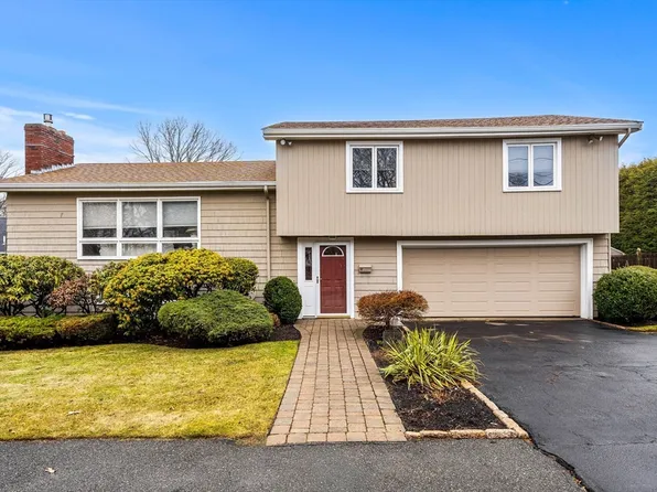 8 Summit View Dr, Swampscott, MA 01907