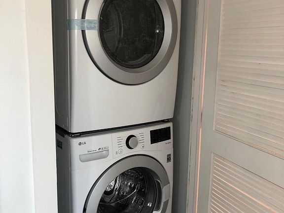 5th image of 3624 N 19th St #1