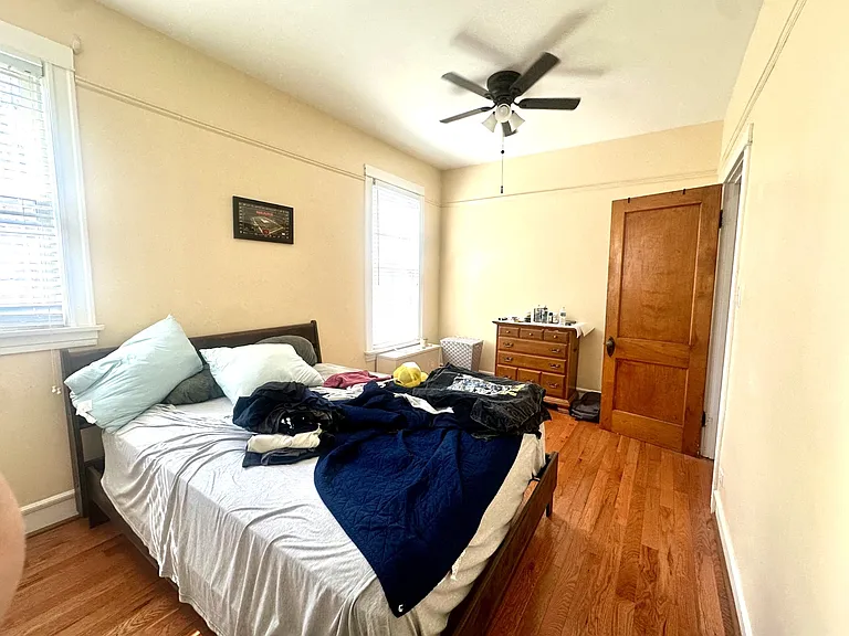 1433 W Foster Ave — Photo 10