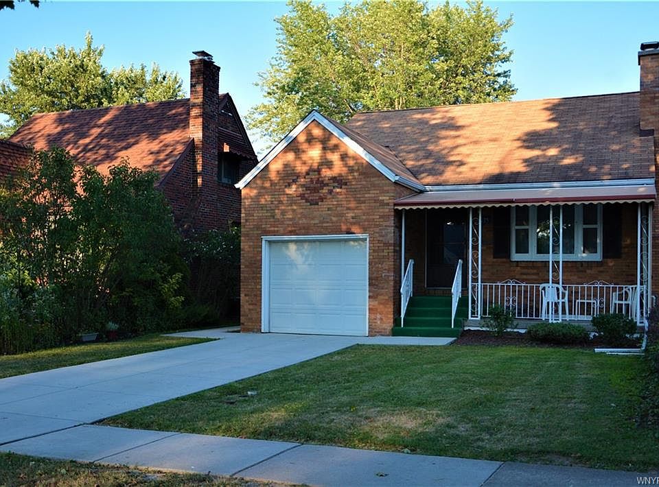 1st image of 135 Parkhurst Blvd