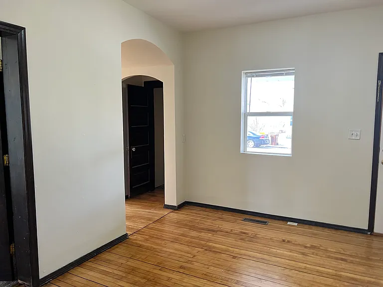 743 Eddy St — Photo 8