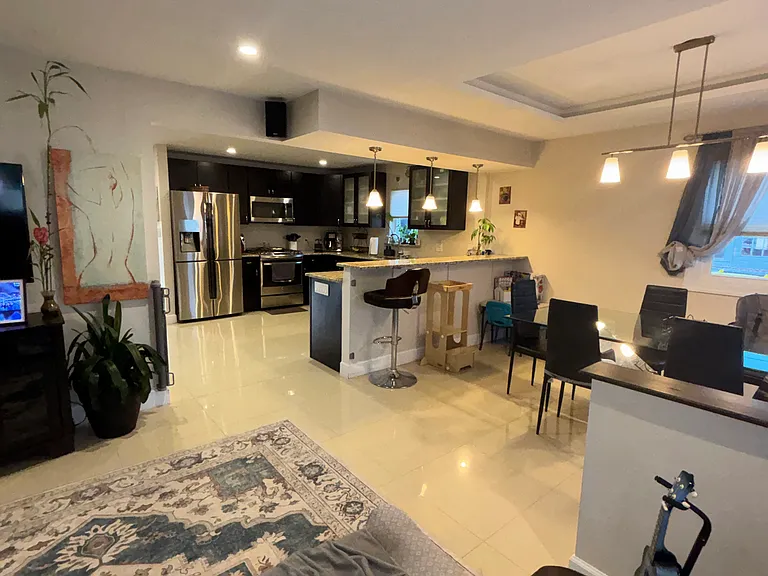 2909 Crafton Dr — Photo 13