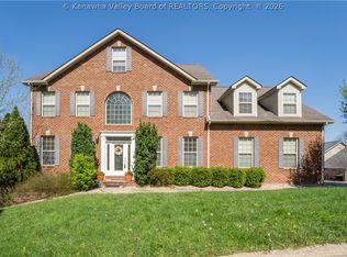 109 Yorktowne Pl, Charleston, WV