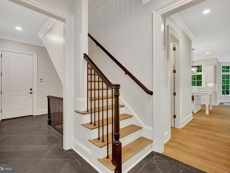 6707 Wemberly Way — Photo 27