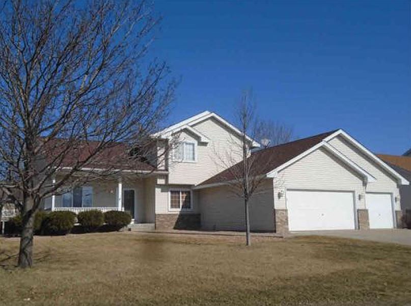 2nd image of 3716 90th Cres N
