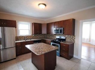 15 Barnum St, East Longmeadow, MA 01028
