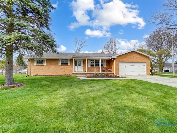 2925 Seaman Rd, Oregon, OH 43616