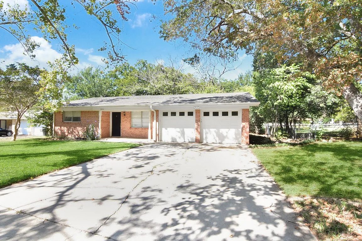 3306 East Dr, Temple — Photo 1