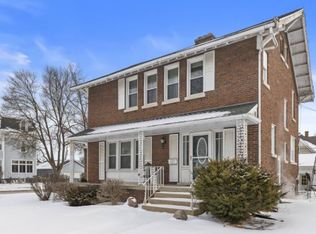 625 N 6th St, Rochelle, IL 61068