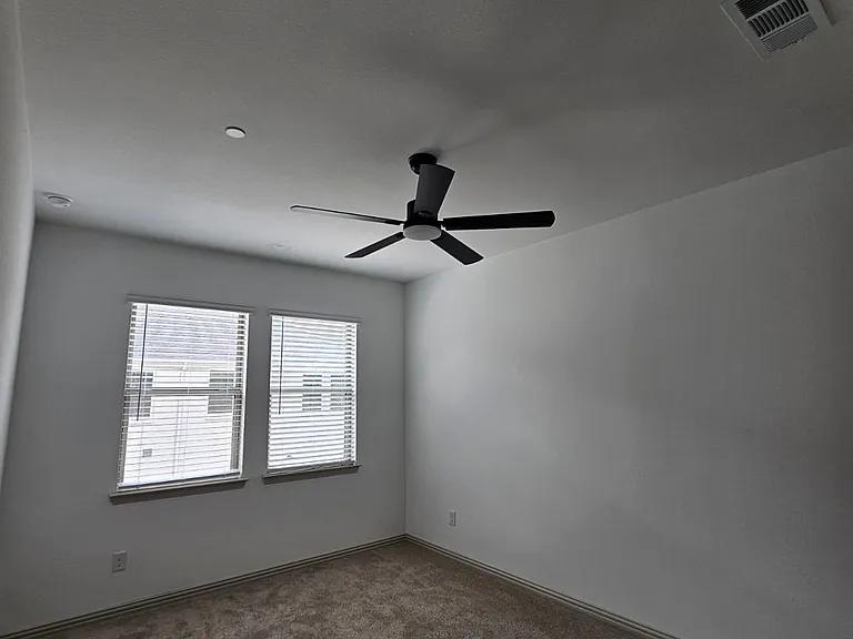 4336 Hopewell St — Photo 11