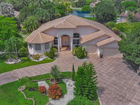 2101 SW 131st Ter, Davie, FL 33325