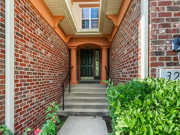 3rd image of 322 Montabello
