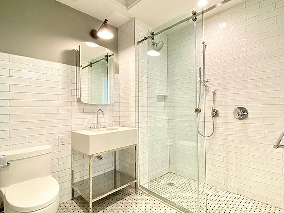 5th image of 1535 Bedford Ave APT 502