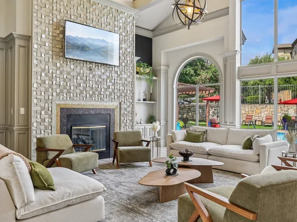 Regency Dell Ranch Apartments