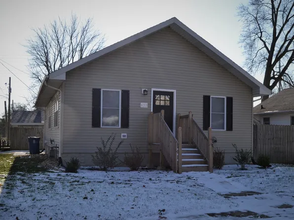 623 E Joliet St, Ottawa, IL 61350