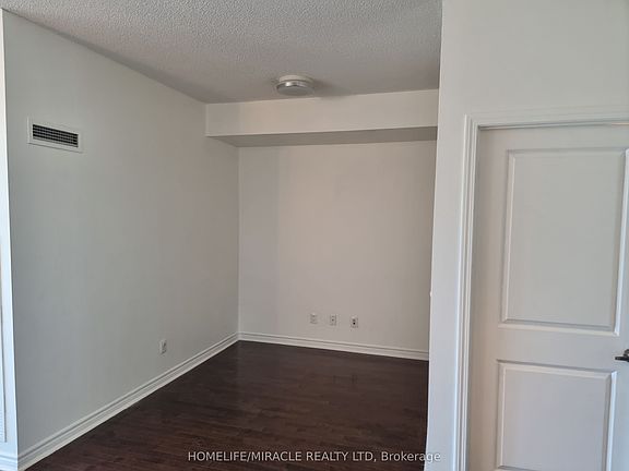 5th image of 2885 Bayview Ave #512