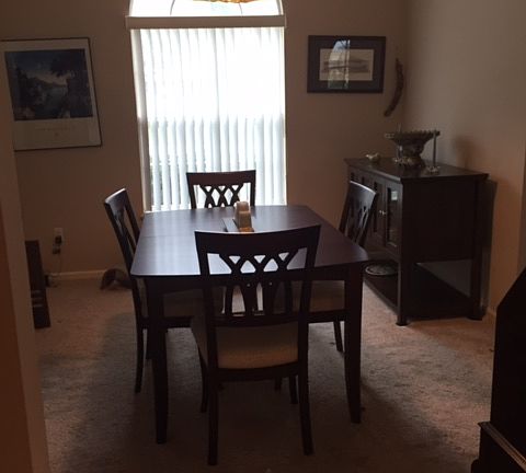 3rd image of 209 Clover Court