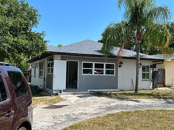 3rd image of 25 N San Remo Ave