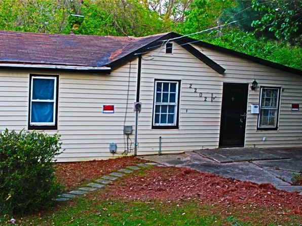 2202 Holland St, Alton, IL 62002