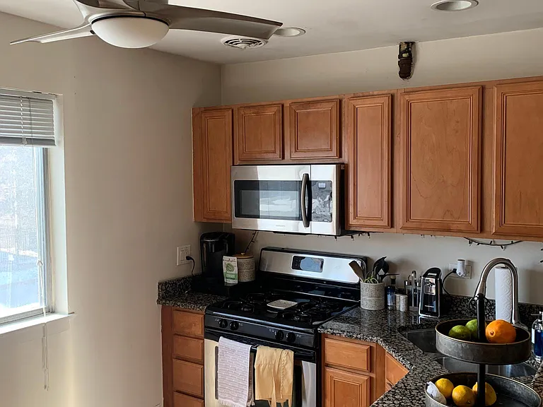 5254 N Neenah Ave #H — Photo 11