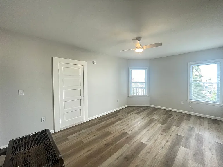551 Somerville St #3 — Photo 17