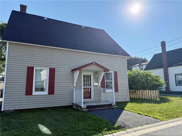 39 Warren Ave, Miramichi, NB E1N 2J6