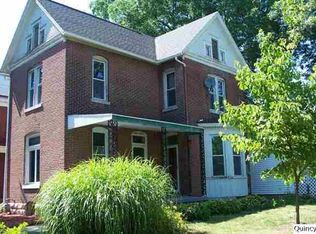 1119 Adams St, Quincy, IL 62301