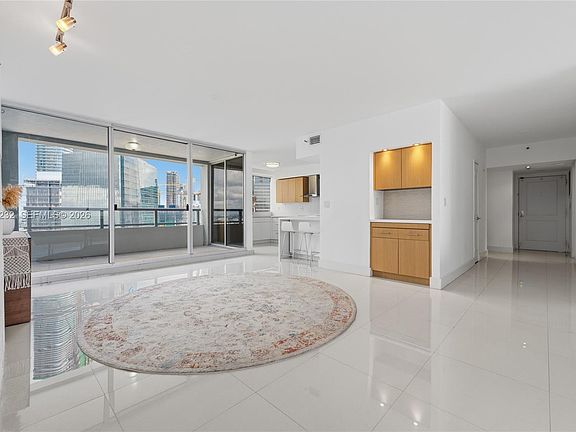 5th image of 1541 Brickell Ave #B3403