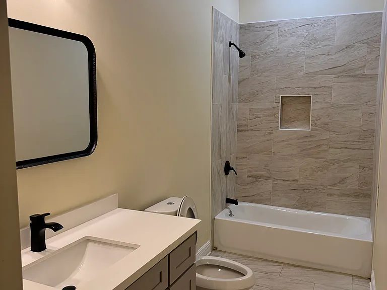 1800 Casa Calvo St #A — Photo 11