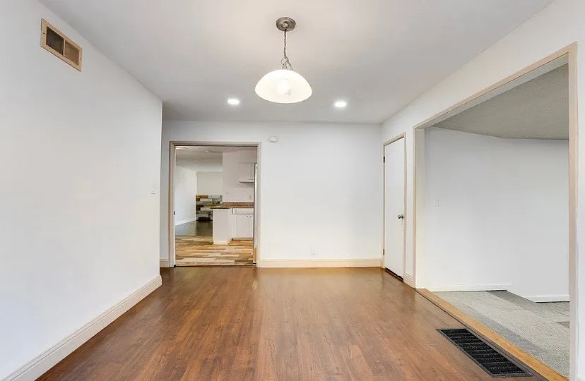 1654 Hemlock Street - 1 — Photo 2