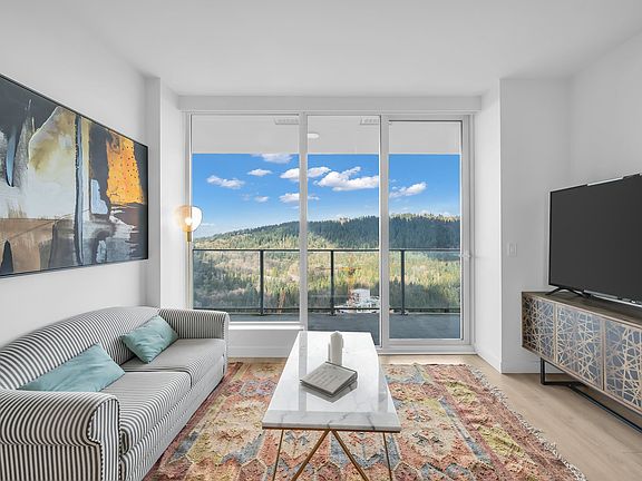 5th image of 567 Clarke Rd #3502