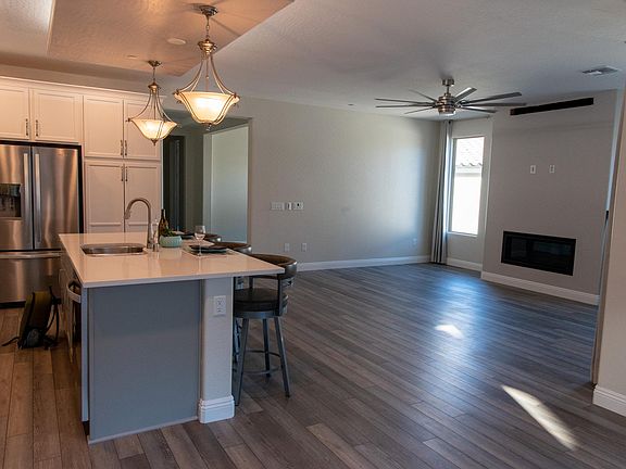 Great room to the right of the kitchen.