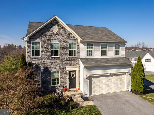 363 Meadow Creek Dr, Westminster, MD 21158