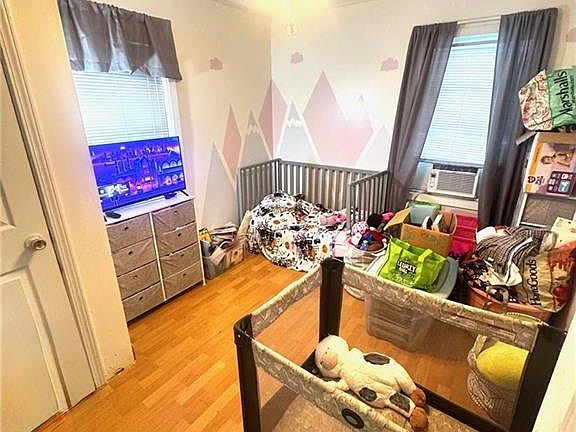 3rd image of 7425 Rachel St