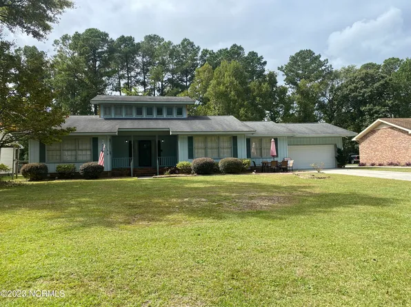 9799 Sturgeon Drive NE, Leland, NC 28451