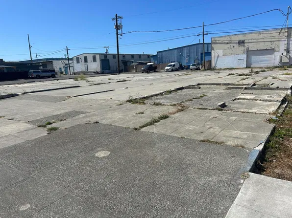 26 W 4th St, Eureka, CA 95501