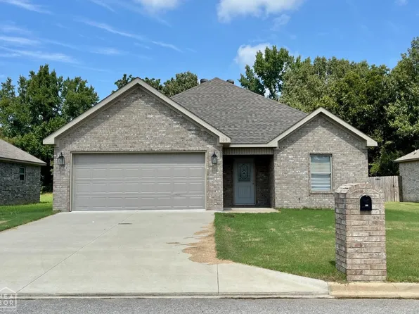 109 Brookvale Cir, Brookland, AR 72417