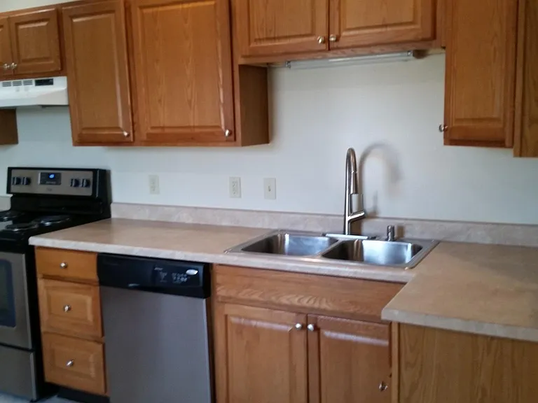 1001 Jefferson St — Photo 8
