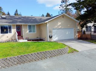 1255 Mitscher Dr, Coupeville, WA