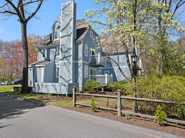 1214 Old Pond Lane #1214, Norwich, CT 06360