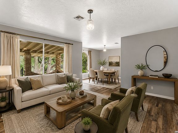 4th image of 108 W LAUREL LN