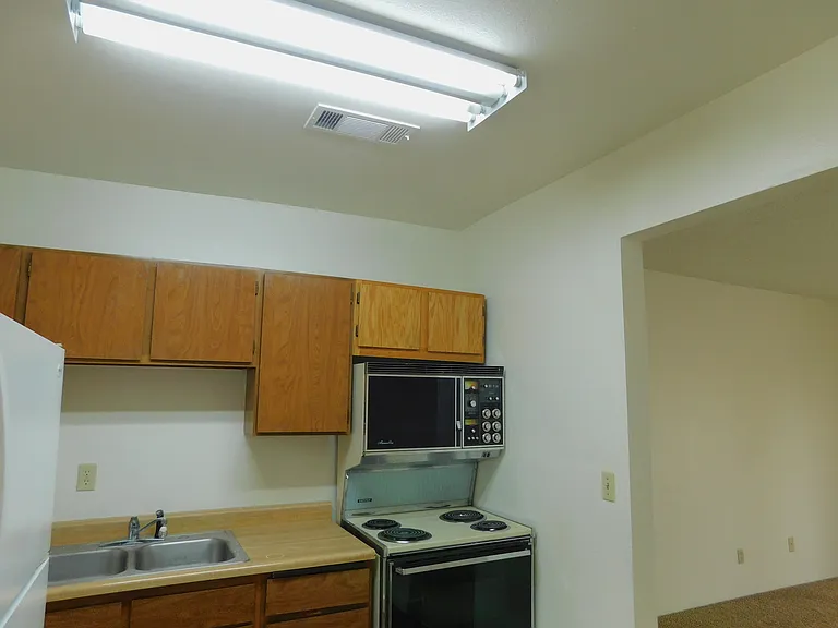 303 W Atlantic Ave #B-1 — Photo 3