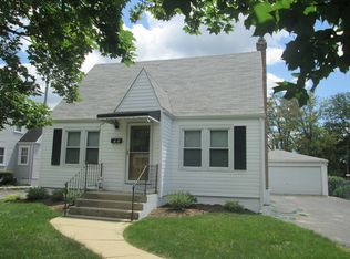109 Country Club Dr, Northlake, IL 60164