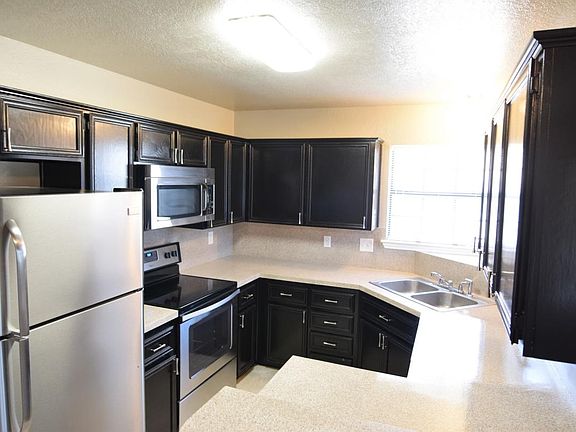 5th image of 4801 Glennwood Dr