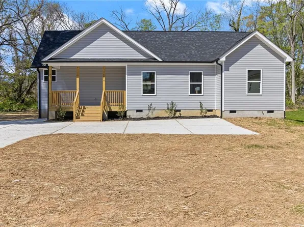 1519 Belmont St, Burlington, NC 27215