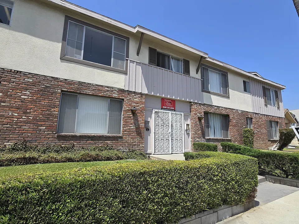 925 N Garfield Ave #4