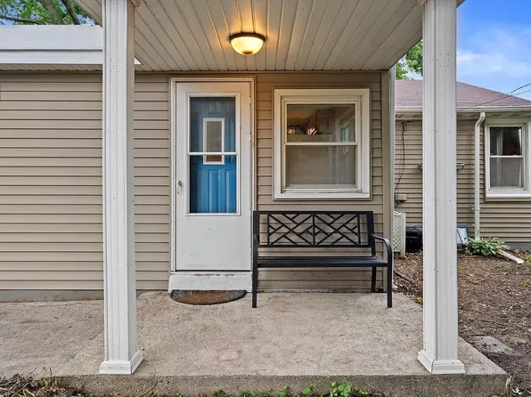5006 N Port Washington Rd, Glendale, WI 53217